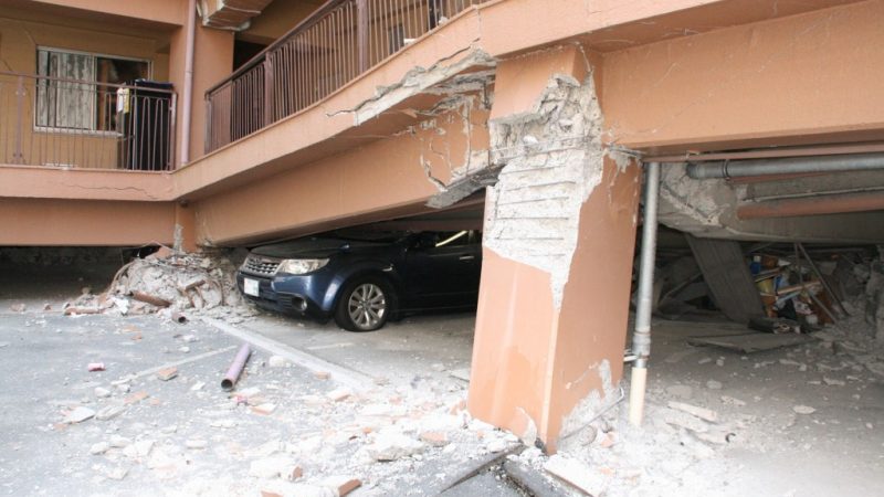 Q40  地震保険は理事会判断で加入できるか